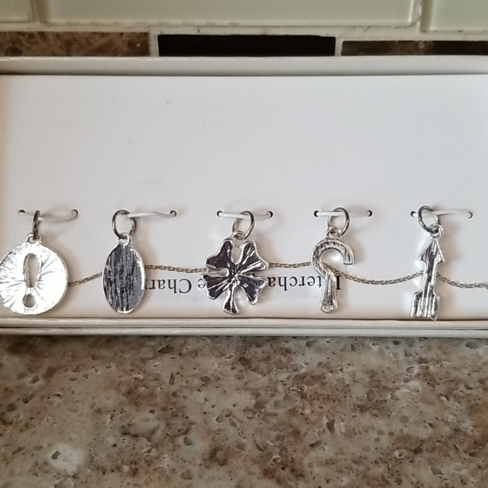 Charm necklace - Picture 2 of 3